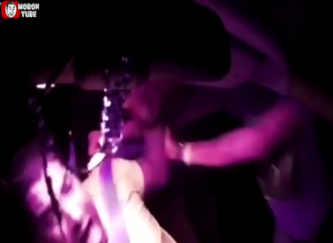 Video :Dashcam footage shows a shocking assault on a UBER driver